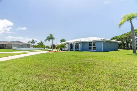 3836 Topsail Trl, New Port Richey, FL 34652