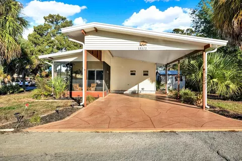 9375 Grizzly Bear Ln, Weeki Wachee, FL 34613