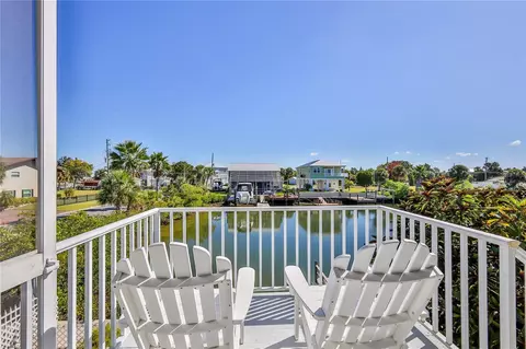 Exterior - 4508 Bahama Dr, Hernando Beach, FL 34607 photo 1 of 8