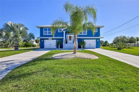 Exterior - 4508 Bahama Dr, Hernando Beach, FL 34607 photo 8 of 8