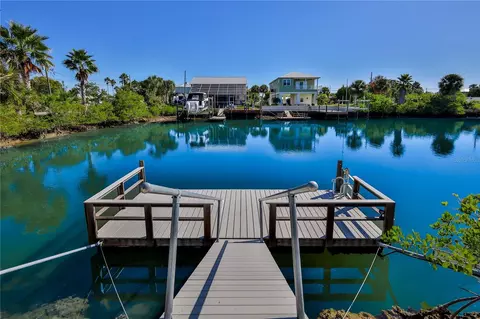 View/Area - 4508 Bahama Dr, Hernando Beach, FL 34607 photo 3 of 11