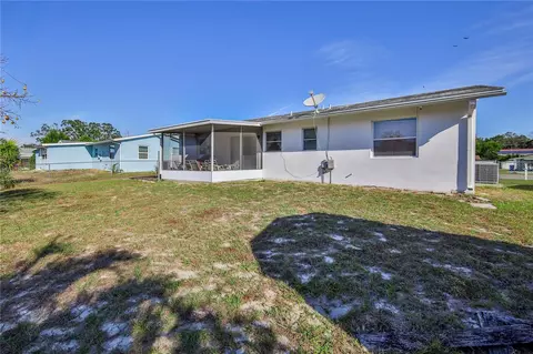 Exterior - 6352 Spring Hill Dr, Spring Hill, FL 34606 photo 6 of 9