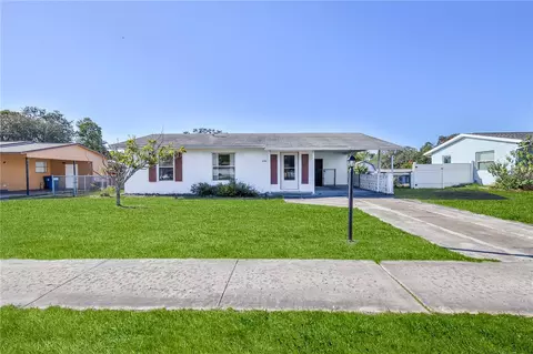 Exterior - 6352 Spring Hill Dr, Spring Hill, FL 34606 photo 2 of 9
