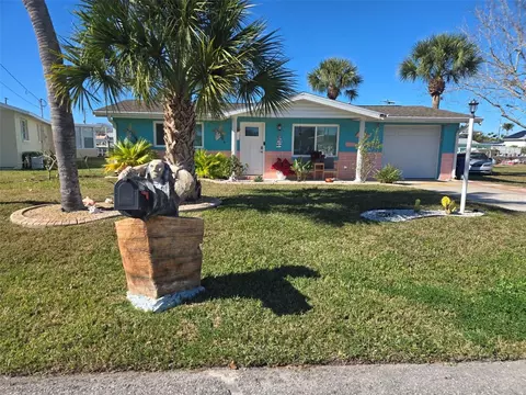 13231 Carol Dr, Hudson, FL 34667