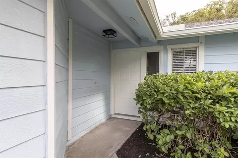 4406 Pine Meadow Ct, Tampa, FL 33624