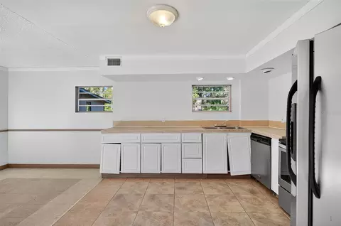Kitchen - 6345 Lost Trl, Holiday, FL 34690 photo 3 of 4