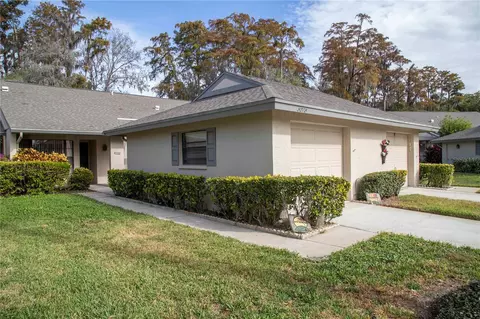 3275 Lori Ln, New Port Richey, FL 34655