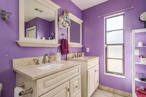Bath - 7487 Alhambra Ct, Spring Hill, FL 34606 photo 2 of 4