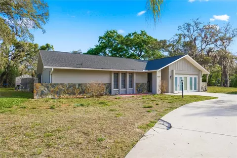 Exterior - 7487 Alhambra Ct, Spring Hill, FL 34606 photo 5 of 19