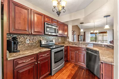 7828 Hardwick Dr #924, New Port Richey, FL 34653