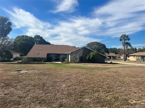 5375 Patricia Pl, Weeki Wachee, FL 34607