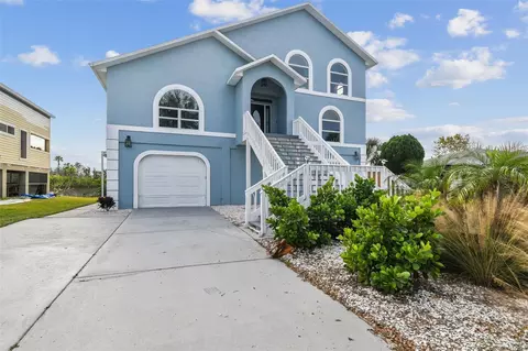 6952 Southwind Dr, Hudson, FL 34667