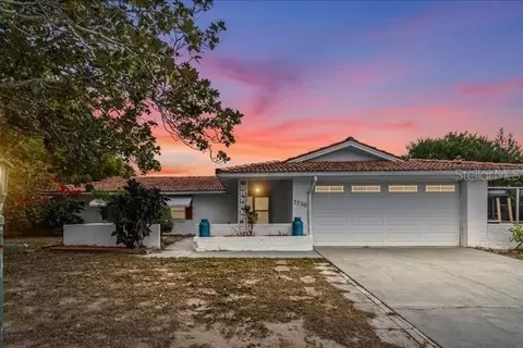 3720 Warbler Dr, New Port Richey, FL 34652