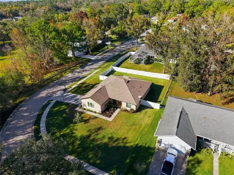 840 Laurelridge Ct, Brooksville, FL 34601