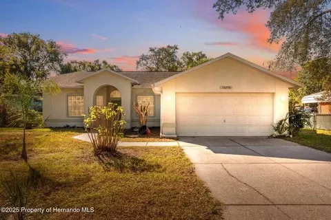 10290 Adler St, Spring Hill, FL 34608