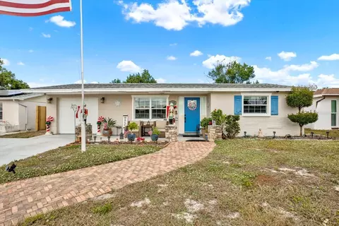 7415 Mayfield Dr, Port Richey, FL 34668