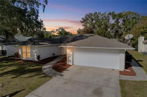 7201 Maplehurst Dr, Port Richey, FL 34668
