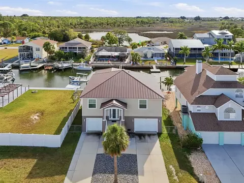 7332 Islander Ln, Hudson, FL 34667 photo 1
