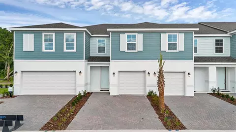 725 Maple Oak Dr, Deland, FL 32720