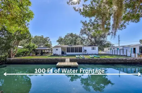 5261 Circle Dr, Weeki Wachee, FL 34607