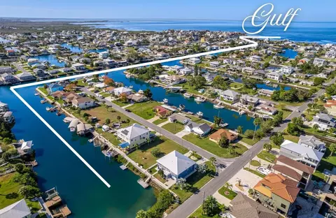 4502 Bahama Dr, Hernando Beach, FL 34607
