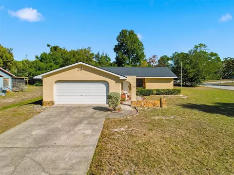 7410 Dundee Ct, Weeki Wachee, FL 34613
