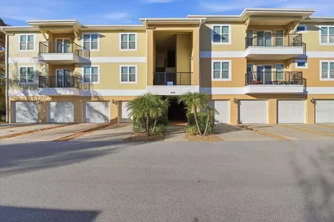 5041 Royal Palms Way #202, New Port Richey, FL 34652