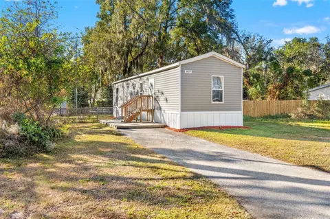 9430 Mango St, New Port Richey, FL 34654