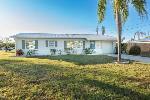 4673 Orlando Cir, Bradenton, FL 34207