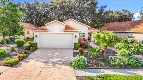 232 Center Oak Cir, Spring Hill, FL 34609