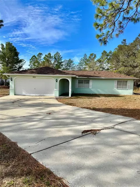 7425 Mandrake Rd, Weeki Wachee, FL 34613