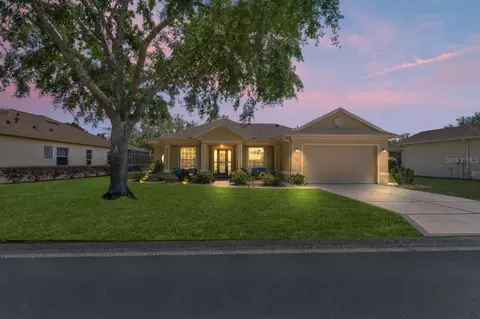 9398 Burnam Dr, Weeki Wachee, FL 34613