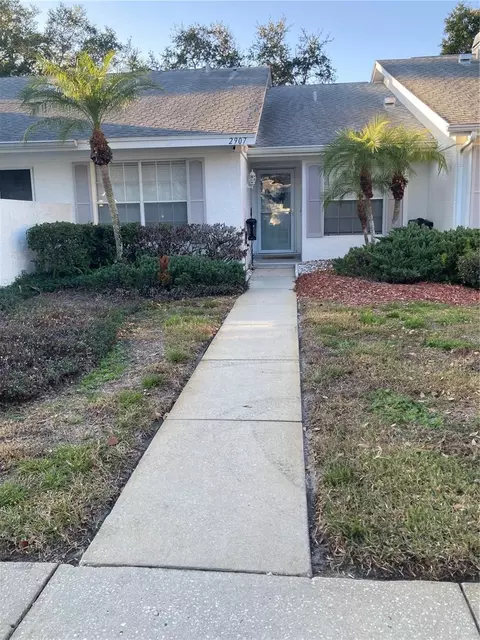 2907 Featherstone Dr, Holiday, FL 34691