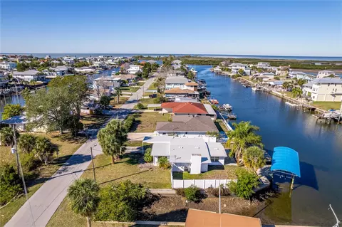 View/Area - 3387 Minnow Creek Dr, Hernando Beach, FL 34607 photo 8 of 21