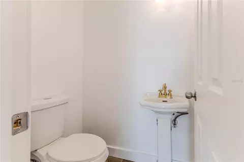 Bath - 3387 Minnow Creek Dr, Hernando Beach, FL 34607 photo 3 of 3