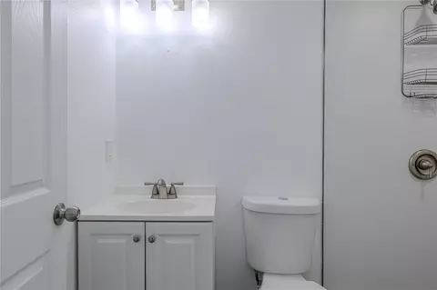 Bath - 3387 Minnow Creek Dr, Hernando Beach, FL 34607 photo 2 of 3