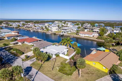 View/Area - 3387 Minnow Creek Dr, Hernando Beach, FL 34607 photo 7 of 21