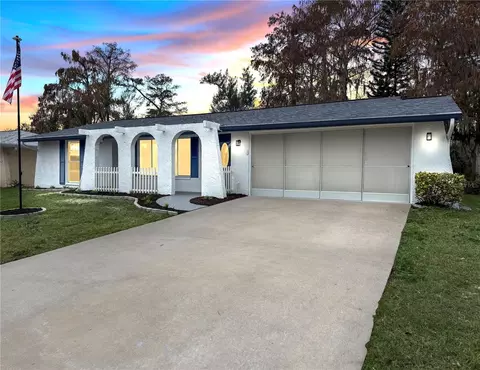 7730 Cherrytree Ln, New Port Richey, FL 34653