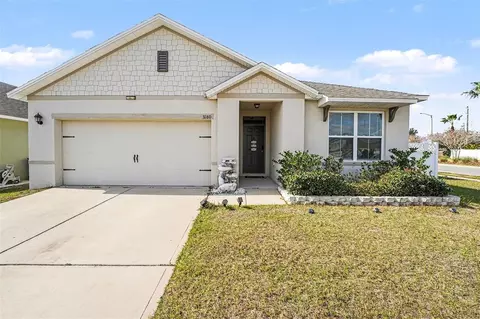 3180 Country Club Cir, Winter Haven, FL 33881