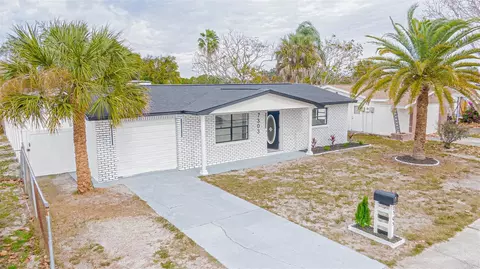 7303 Oak Crest Dr, Port Richey, FL 34668