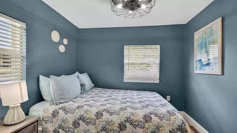 Bedroom - 5411 Teal Dr, Weeki Wachee, FL 34607 photo 4 of 5