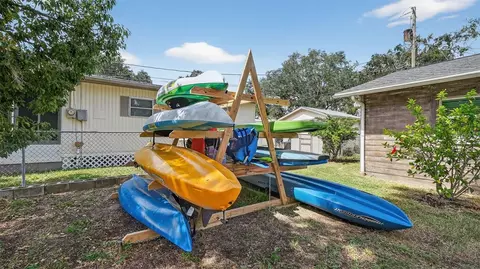 Exterior - 5411 Teal Dr, Weeki Wachee, FL 34607 photo 4 of 15