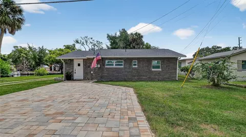 Exterior - 5411 Teal Dr, Weeki Wachee, FL 34607 photo 1 of 15