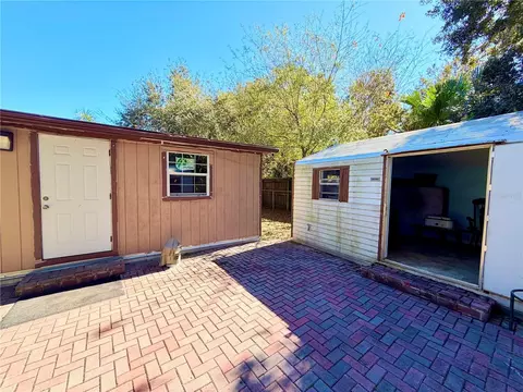 Exterior - 2318 Hibiscus Ave, Seffner, FL 33584 photo 3 of 4