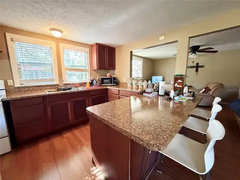 Kitchen - 2318 Hibiscus Ave, Seffner, FL 33584 photo 2 of 2