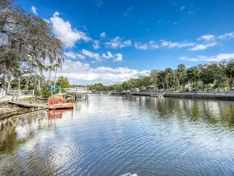 6746 River Rd, New Port Richey, FL 34652