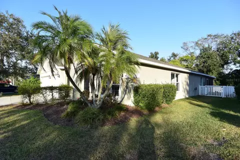 Exterior - 11454 Walden Loop, Parrish, FL 34219 photo 12 of 13