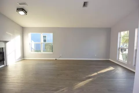 Living - 11454 Walden Loop, Parrish, FL 34219 photo 3 of 12