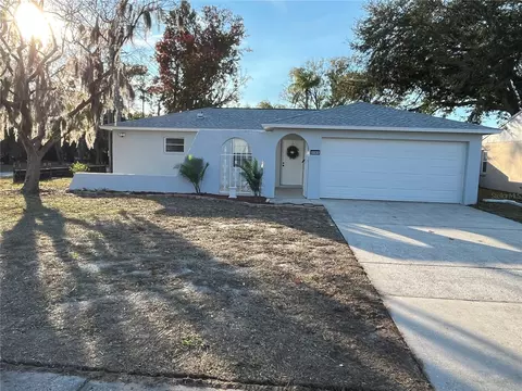 5005 Muriel Ln, New Port Richey, FL 34653