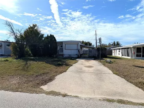 1919 Dixie Ln, Holiday, FL 34690